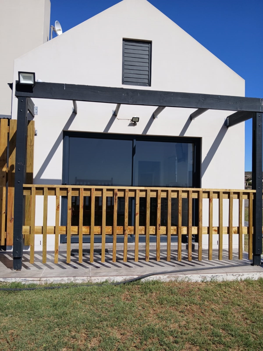 To Let 1 Bedroom Property for Rent in Long Acres Country Estate Western Cape